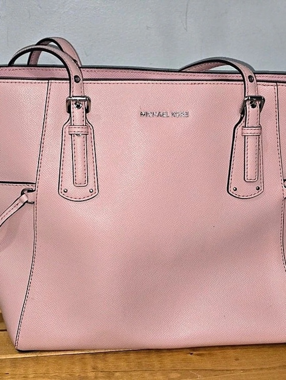 Michael Kors Voyager Medium Crossgrain Leather Tote Pink